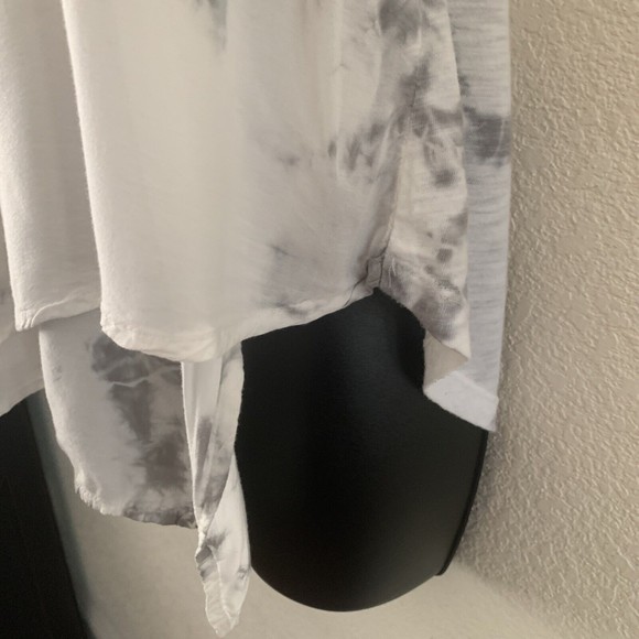 XCVI Tie Dye Tank Women's Size M Gray White Asymmetrical Knit Woven Combo #13050 - Picture 8 of 9